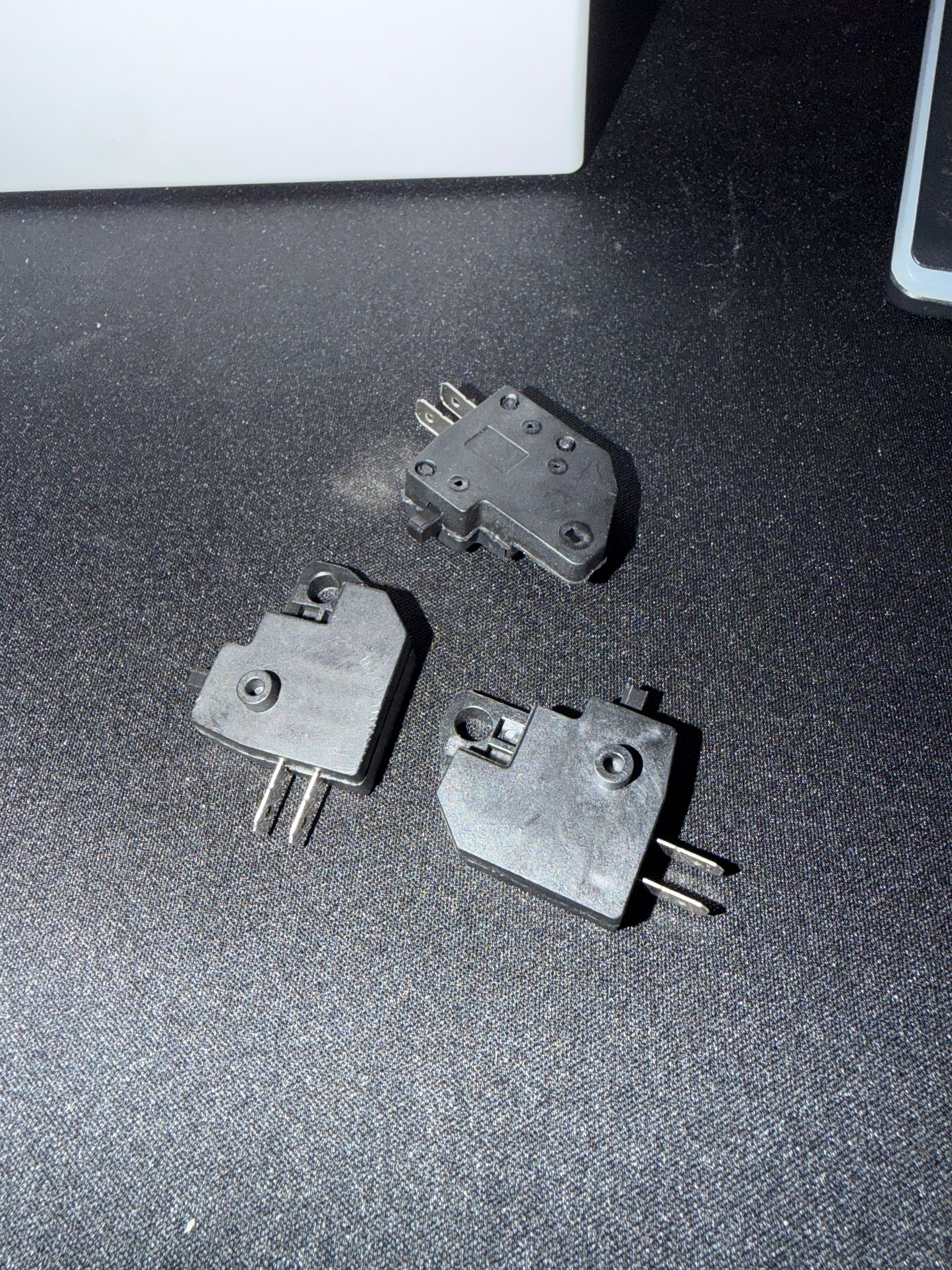 Ultra bee brake clickers (2pack)